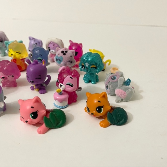 Lot of 23 Hatchimals Animal Figures Toys - Picture 5 of 15
